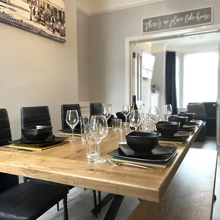 Spacious Home Sleeps 8 Nr Etihad Coop Live & City Manchester Exterior foto