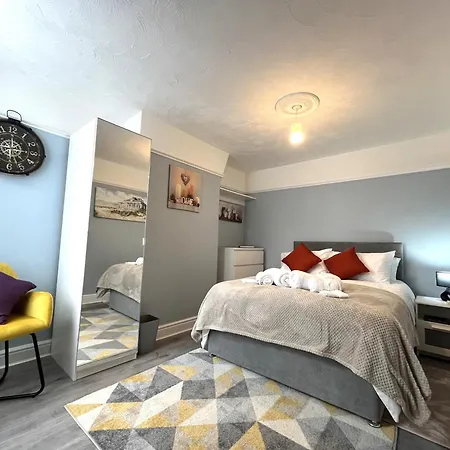 Spacious Home Sleeps 8 Nr Etihad Coop Live & City Manchester Exterior foto
