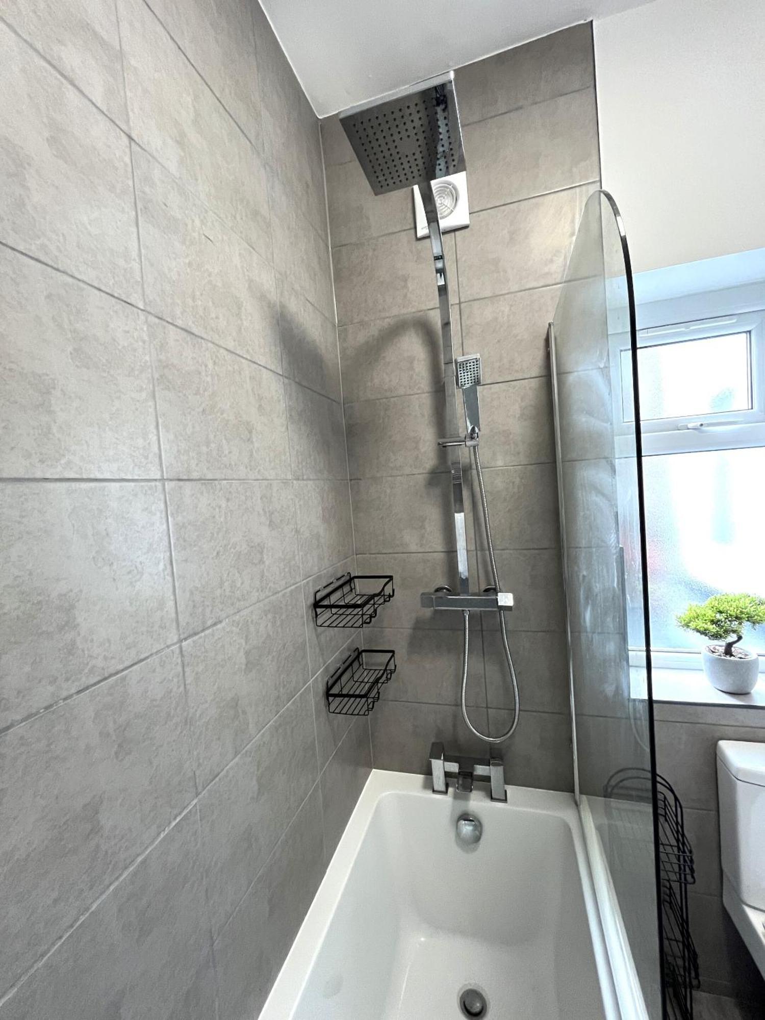 Spacious Sleeps 8 Nr Etihad Coop Live & Apartment Manchester