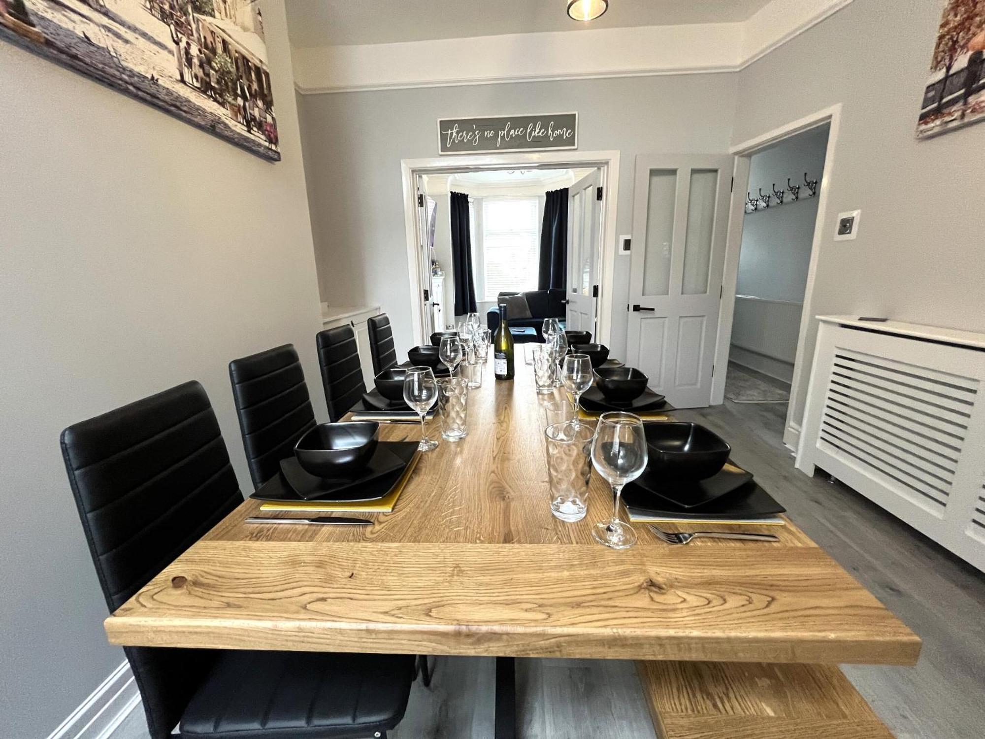 Spacious Sleeps 8 Nr Etihad Coop Live & Apartment Manchester